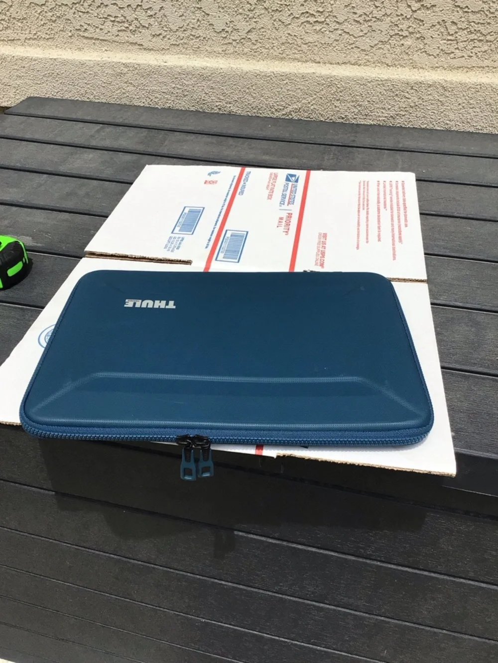 Thule computer case cover great used conditions